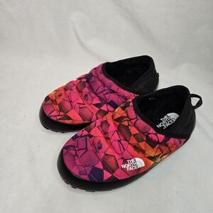 The North Face ThermoBall Traction Mule V Women’s 7 Pink Orange Warm Slippers
